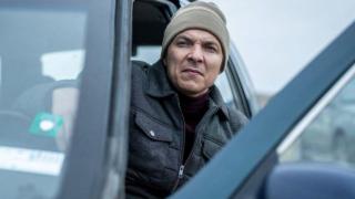 Тя не чува… но го разбира без думи! Жената до Йордан Ръсин живее в тишина