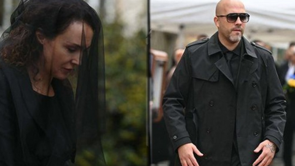 Футболният елит и стотици близки и приятели изпратиха Боби Михайлов. Само Николета липсваше (Снимки)