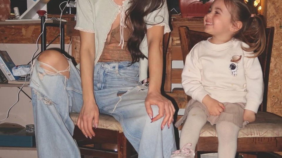 Дъщеричката на Джанаварова облече дрехите й