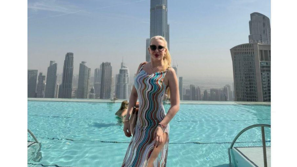 В разгара на ВОЙНАТА: Антония Петрова забегна в Дубай!