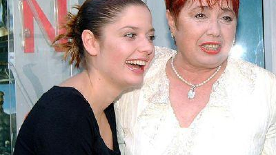 Пепа Николова кръстила Алекс на доктора, при когото родила