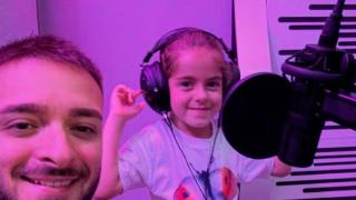 Амая дебютира в музиката: Криско пусна първата песен на дъщеря си