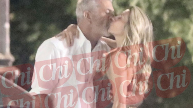 Мел Гибсън заби приятелка на Дарина Павлова (Папарашки снимки)