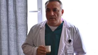 Проф. Дерменджиев от "Вяра, Надежда и Любов" има две дъщери от два брака