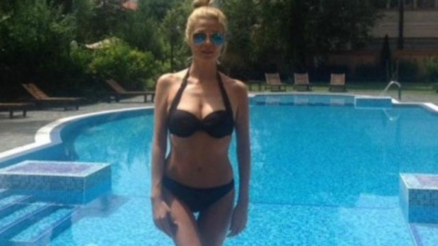 С настъпването на лятото Венета Райкова почти не се задържа