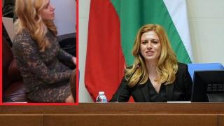 СЪСИПАХА шефката на парламента Доцова заради ГАФ с разголена рокля (СНИМКИ)