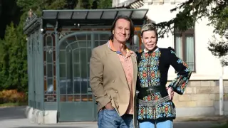 Калина и Китин напълно трезвени на пазар в супермаркет