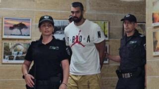 Бившето гадже на Глория СЕ ПРИЗНАВА ЗА ДИЛЪР