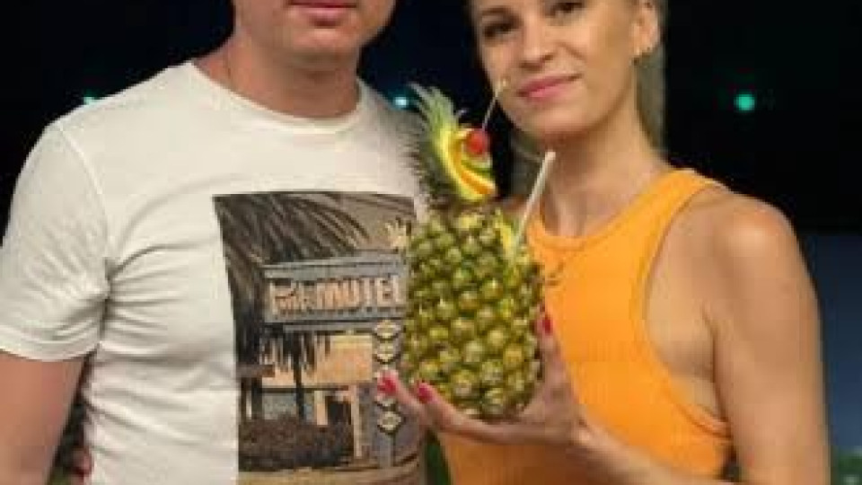 Гъмзата се оябсни в любов на жена си