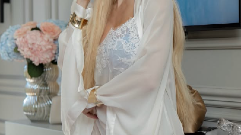 Санта Китана се изруси