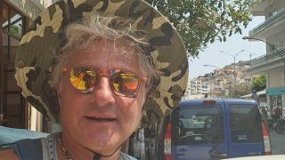 Къци Вапцаров снима затъмнението