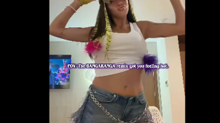 Дара показа секси тяло