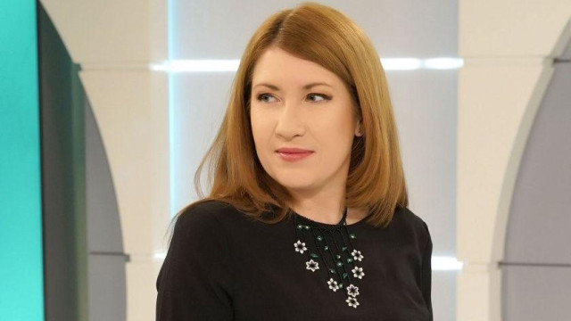 Племенницата на Лидия Ковачева в любов с по-млад мъж! Евгения Атанасова отвори нова страница в БНТ