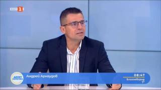 Ще пропадне ли филмът на Лили? Андрей се жалва и търси решение